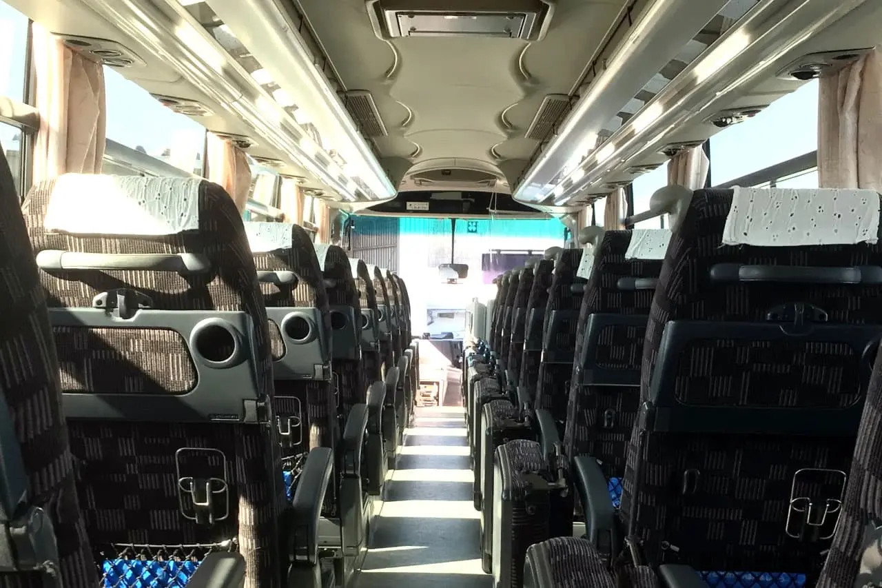 大型バス車内座席
